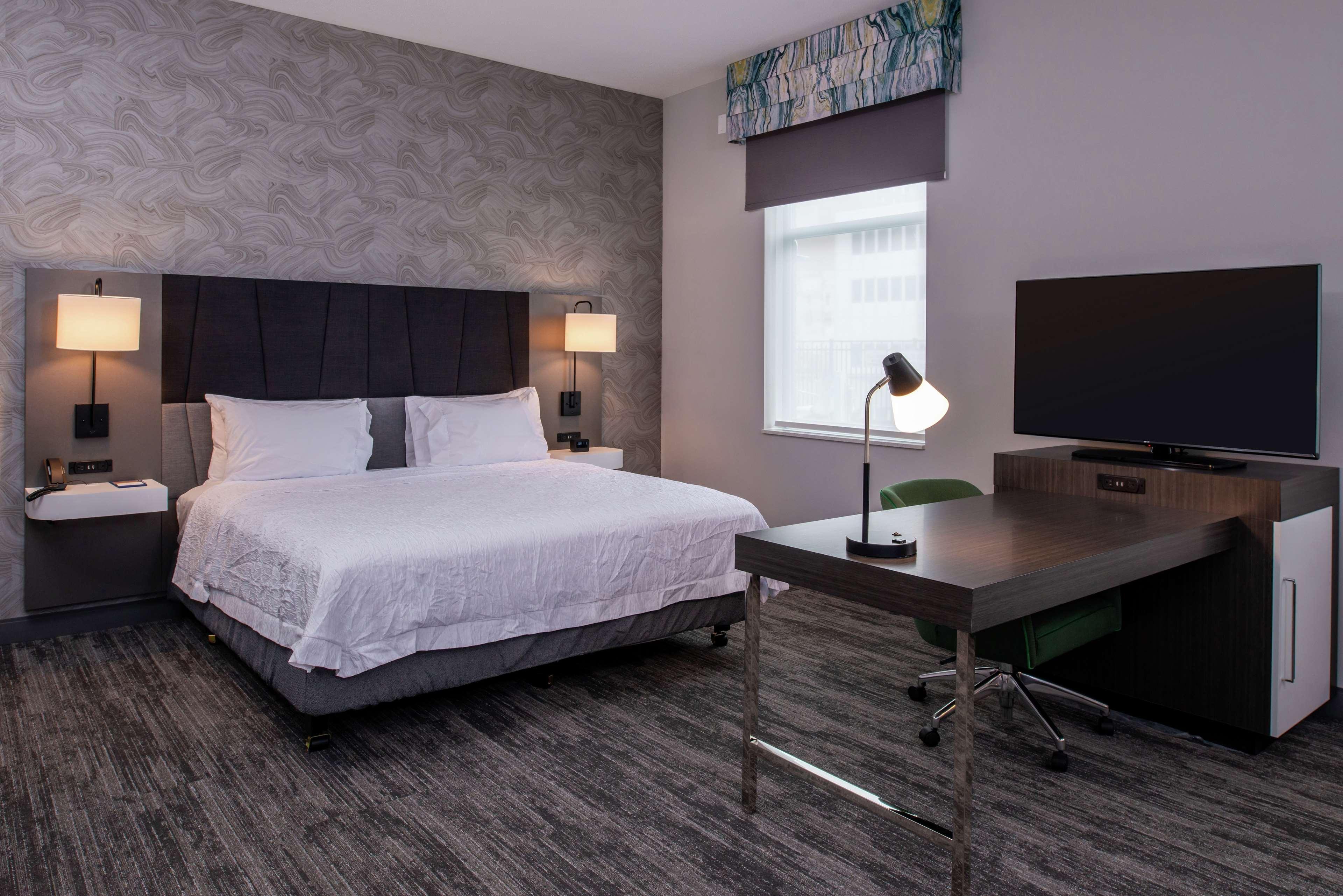 Hampton Inn & Suites Winston-Salem Downtown Exteriér fotografie