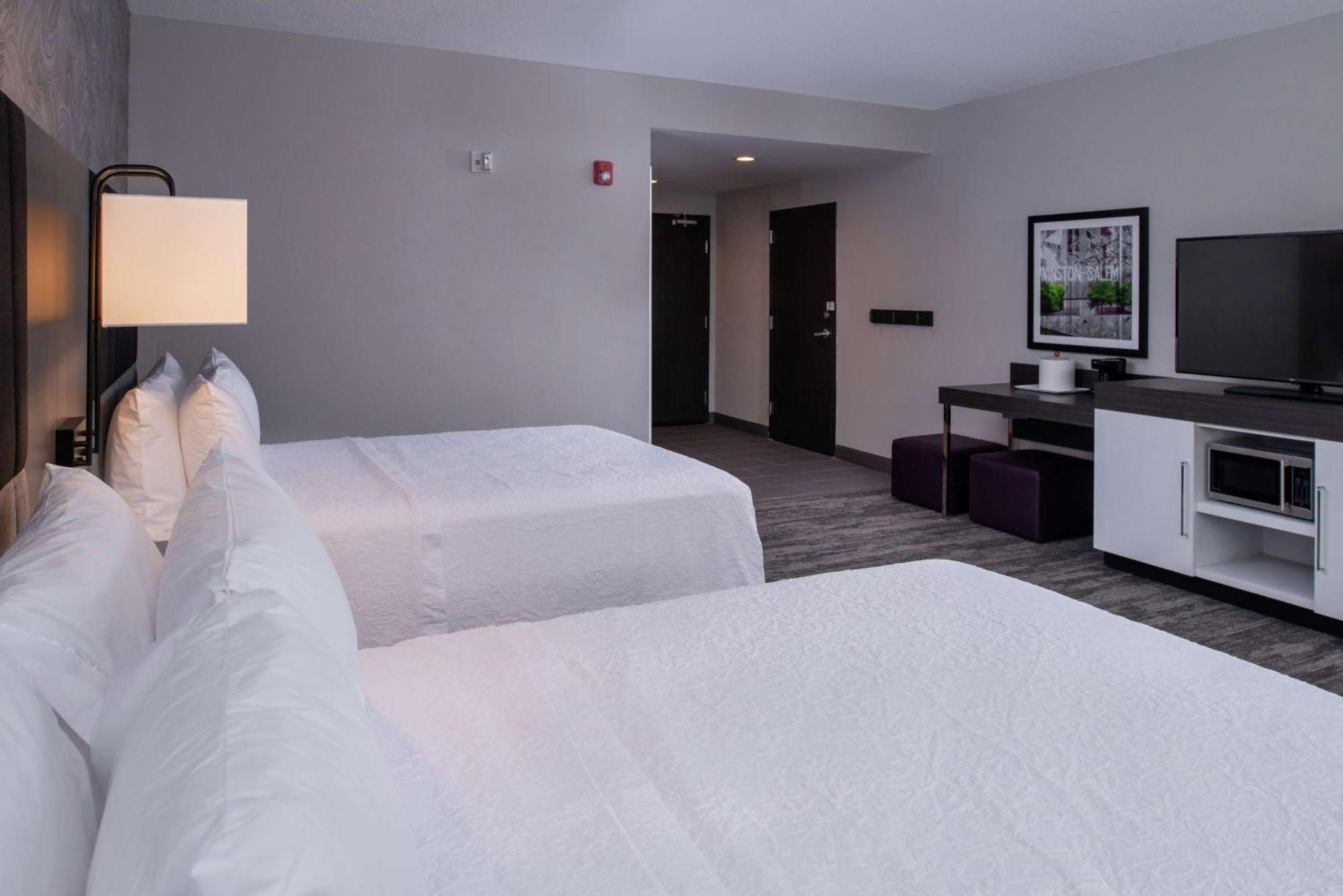 Hampton Inn & Suites Winston-Salem Downtown Exteriér fotografie